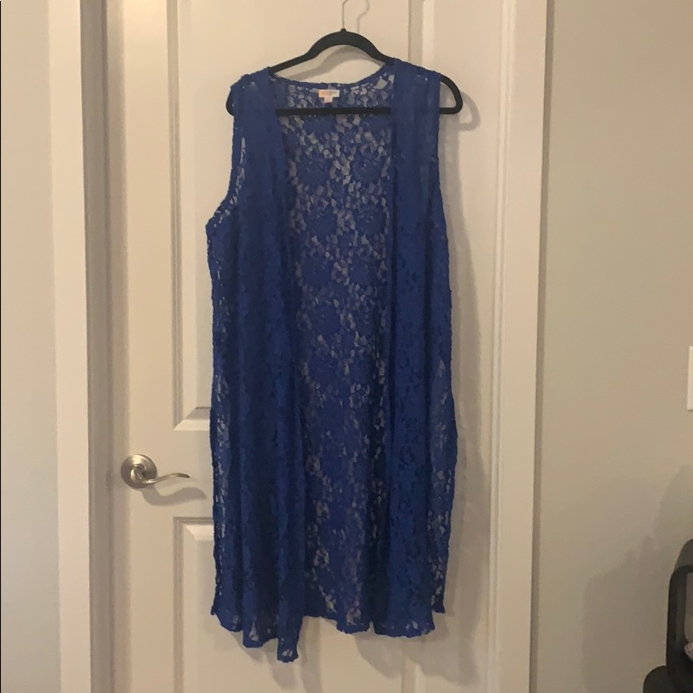 Dark blue lace Joy